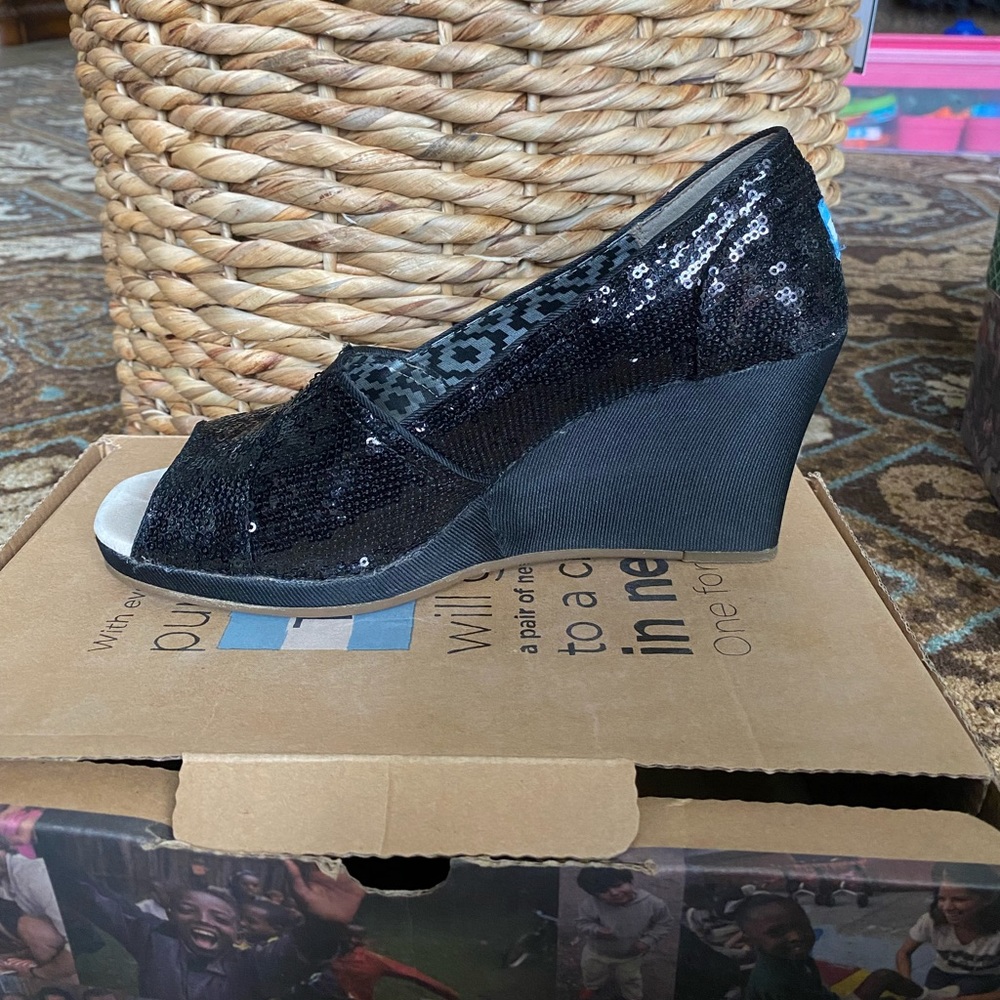 Tom’s Sequin Wedges
